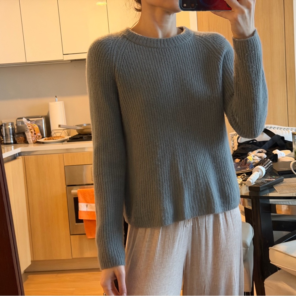Quince Women's gray Crew Neck Sweater